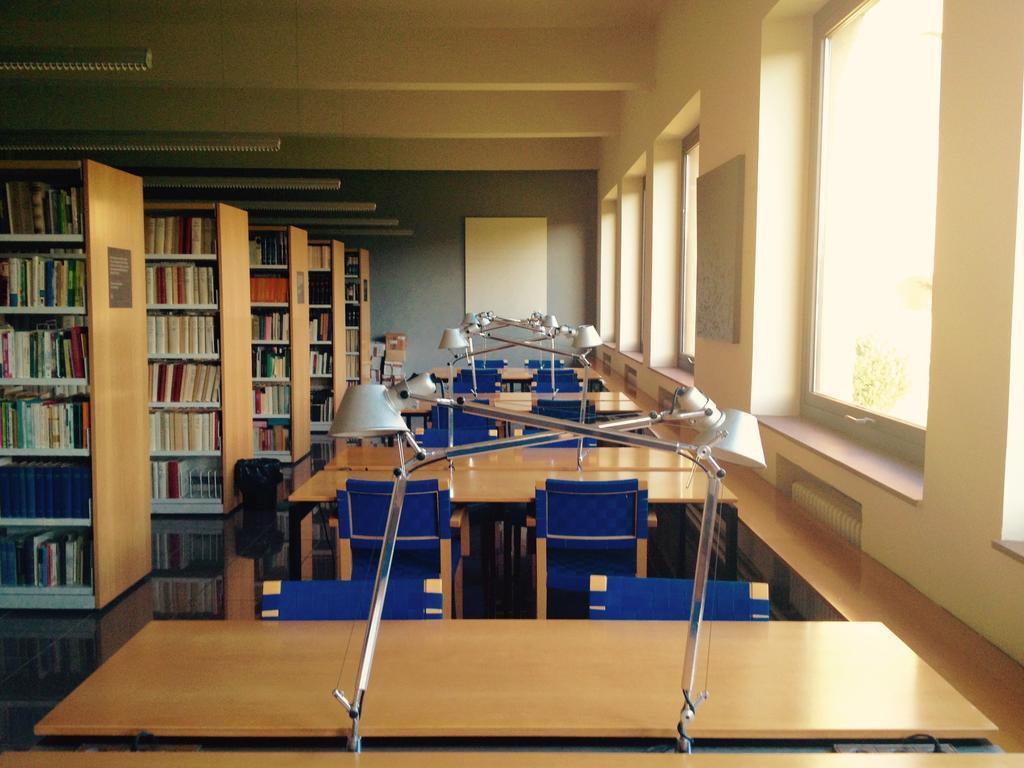 ויק Seminari Allotjaments מראה חיצוני תמונה